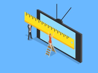 The lead image shows an illustration of two people measuring a TV with a ruler.