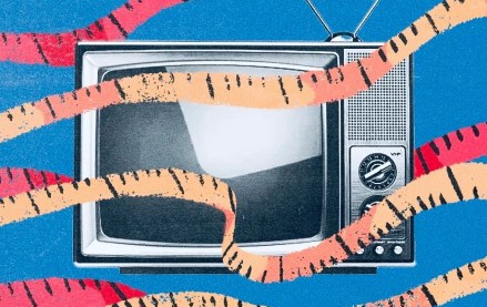 A television wrapped in measuring tape, symbolizing the challenges of efficiency and measurement in TV advertising.